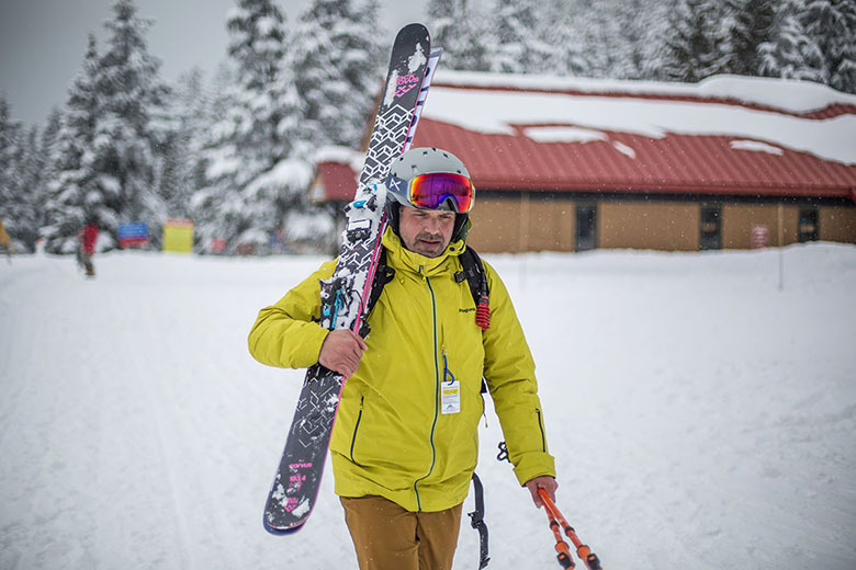 Black Crows Corvus Ski Review Switchback Travel